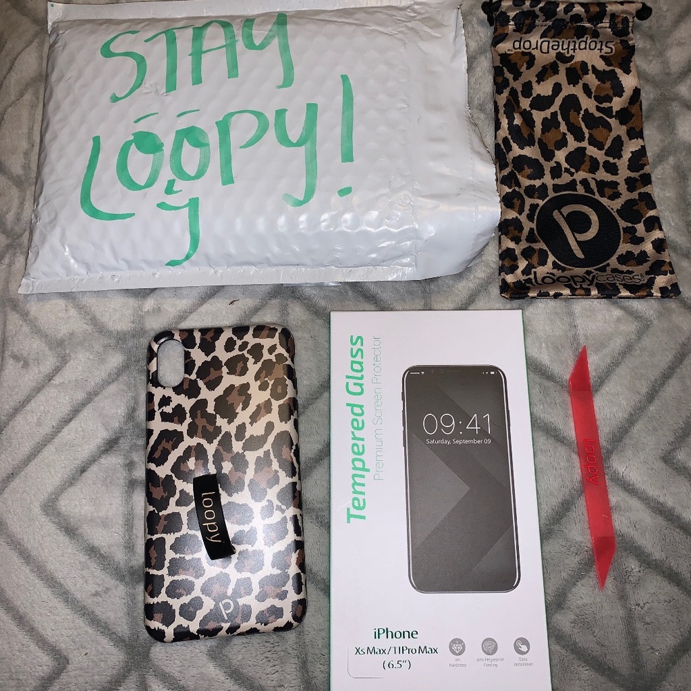 loopycases - XsMax Leapord Case (Brand New)
